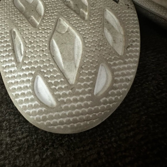 Sketchers GOGA MAX go step light slip on shoes - Picture 7 of 10